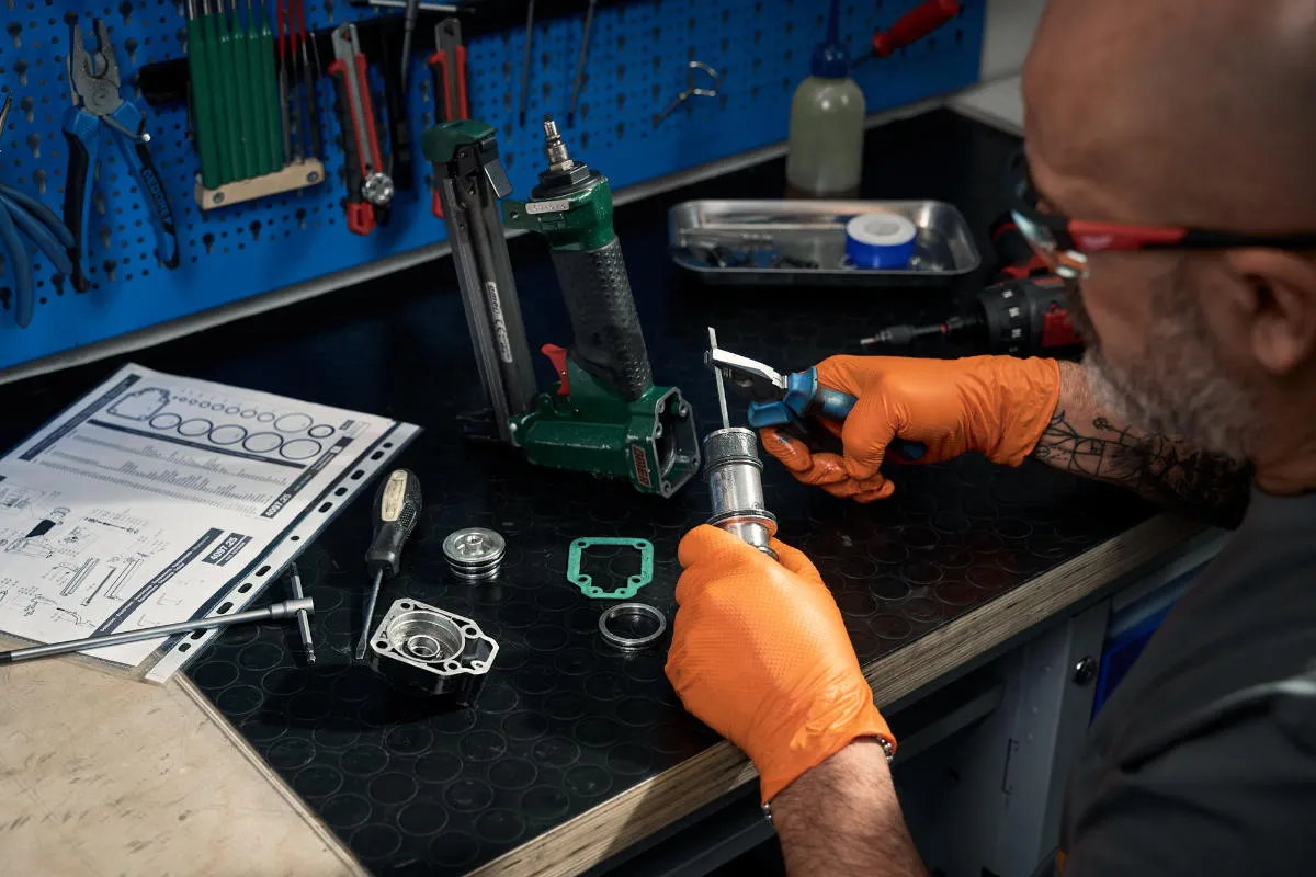 Manutenzione, riparazione e assistenza su utensili Milwaukee e Omer